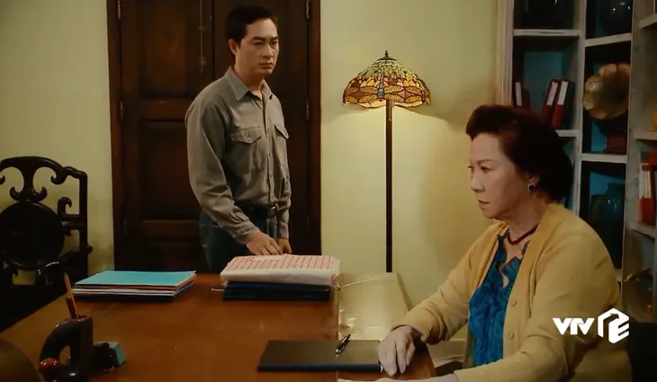 Nước mắt loài cỏ dại - Tập 2: Bà Phương (Mỹ Uyên) xúi giục chồng tranh giành tài sản - Ảnh 5. Nước mắt loài cỏ dại - Tập 2: Bà Phương (Mỹ Uyên) xúi giục chồng tranh giành tài sản - Ảnh 5.