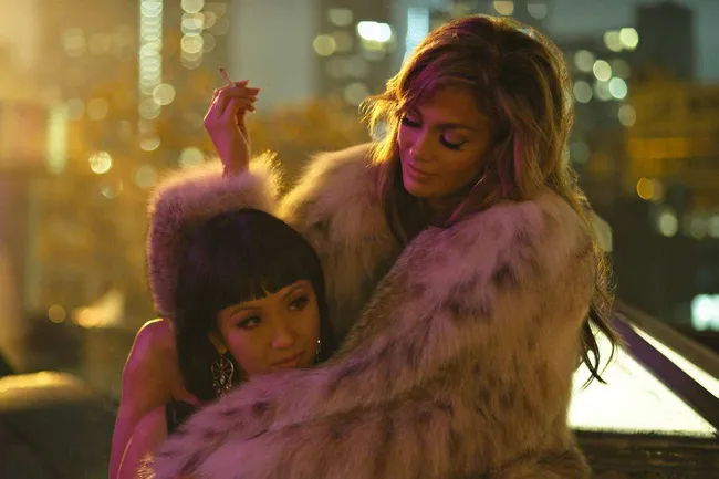 “Hustlers” đại thành công, Jennifer Lopez vẫn không được trả thù lao - Ảnh 2. “Hustlers” đại thành công, Jennifer Lopez vẫn không được trả thù lao - Ảnh 2.