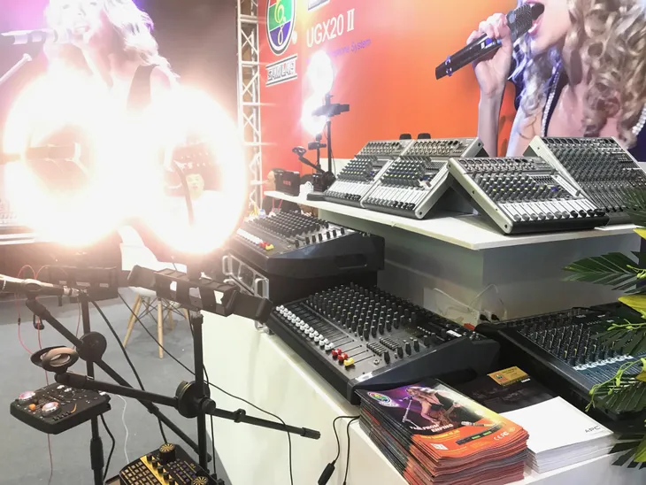 Plase Show 2019: Nơi trình diễn của hơn 60 thương hiệu âm thanh nổi tiếng - Ảnh 6. Plase Show 2019: Nơi trình diễn của hơn 60 thương hiệu âm thanh nổi tiếng - Ảnh 6.