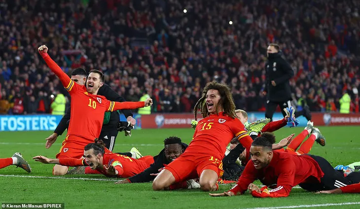 ĐT Xứ Wales 2-0 ĐT Hungary: Aaron Ramsey lập công đầu! - Ảnh 2. ĐT Xứ Wales 2-0 ĐT Hungary: Aaron Ramsey lập công đầu! - Ảnh 2.