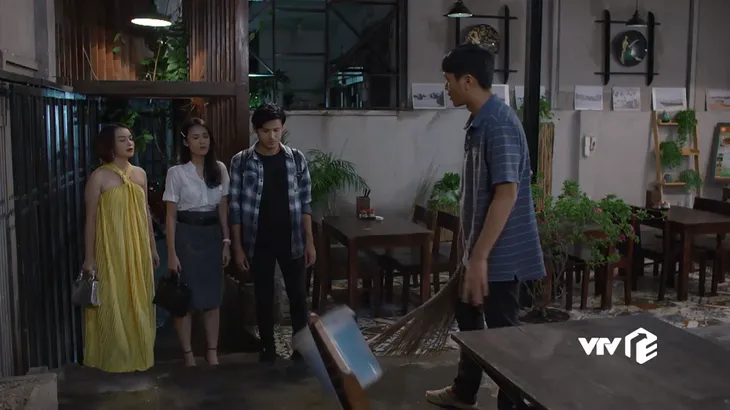 Tiệm ăn dì ghẻ - Tập 2: Muốn hàn gắn với vợ cũ, Minh (Quang Tuấn) sững sờ khi thấy Ngọc (Dương Cẩm Lynh) dọa chết - Ảnh 1. Tiệm ăn dì ghẻ - Tập 2: Muốn hàn gắn với vợ cũ, Minh (Quang Tuấn) sững sờ khi thấy Ngọc (Dương Cẩm Lynh) dọa chết - Ảnh 1.