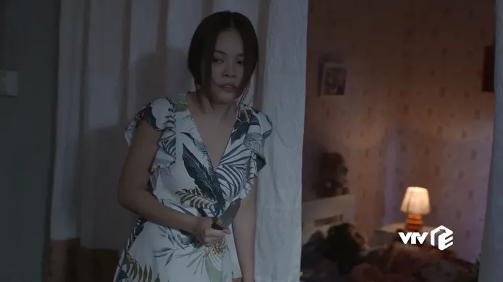 Tiệm ăn dì ghẻ - Tập 2: Muốn hàn gắn với vợ cũ, Minh (Quang Tuấn) sững sờ khi thấy Ngọc (Dương Cẩm Lynh) dọa chết - Ảnh 8. Tiệm ăn dì ghẻ - Tập 2: Muốn hàn gắn với vợ cũ, Minh (Quang Tuấn) sững sờ khi thấy Ngọc (Dương Cẩm Lynh) dọa chết - Ảnh 8.