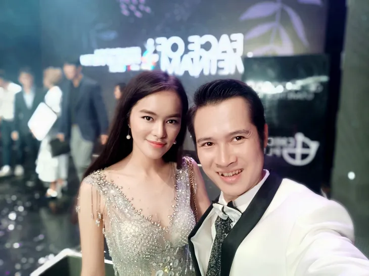 Bộ 3 MC làm sáng rực sân khấu Face of Việt Nam - Ảnh 4. Bộ 3 MC làm sáng rực sân khấu Face of Việt Nam - Ảnh 4.