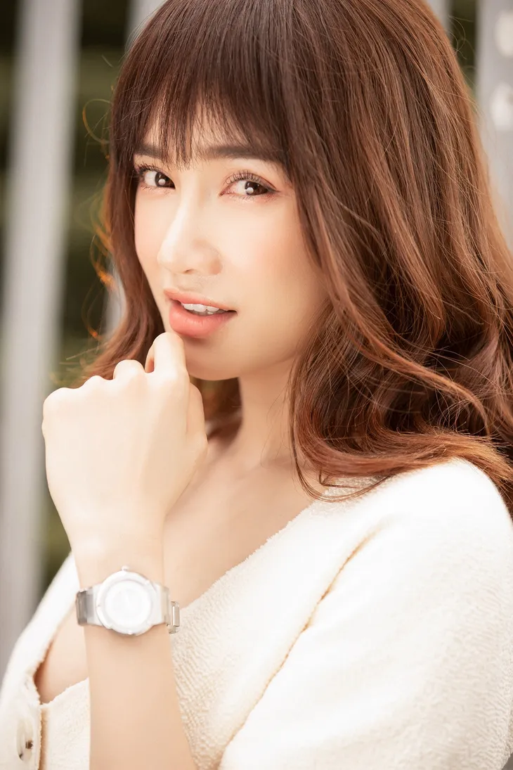 Nhã Phương khoe vẻ đẹp thanh xuân “mòn con mắt” trong bộ ảnh mới - Ảnh 5. Nhã Phương khoe vẻ đẹp thanh xuân “mòn con mắt” trong bộ ảnh mới - Ảnh 5.