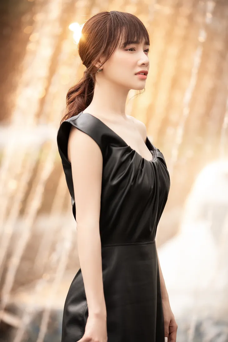 Nhã Phương khoe vẻ đẹp thanh xuân “mòn con mắt” trong bộ ảnh mới - Ảnh 14. Nhã Phương khoe vẻ đẹp thanh xuân “mòn con mắt” trong bộ ảnh mới - Ảnh 14.