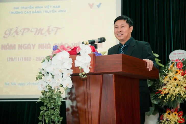 Lễ kỷ niệm ngày Nhà giáo Việt Nam 20/11 tại trường Cao đẳng Truyền hình - Ảnh 2. Lễ kỷ niệm ngày Nhà giáo Việt Nam 20/11 tại trường Cao đẳng Truyền hình - Ảnh 2.