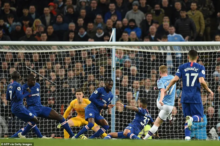Man City 2-1 Chelsea: Nhà vô địch trở lại cuộc đua - Ảnh 2. Man City 2-1 Chelsea: Nhà vô địch trở lại cuộc đua - Ảnh 2.