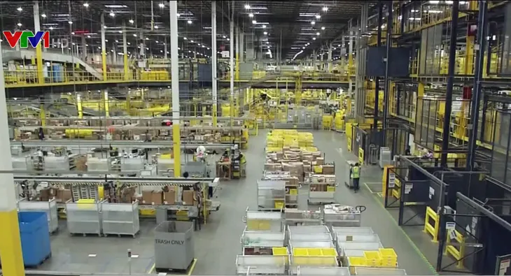 Amazon sẽ bán hàng trên nền tảng thương mại điện tử Pinduoduo của Trung Quốc - Ảnh 1. Amazon sẽ bán hàng trên nền tảng thương mại điện tử Pinduoduo của Trung Quốc - Ảnh 1.