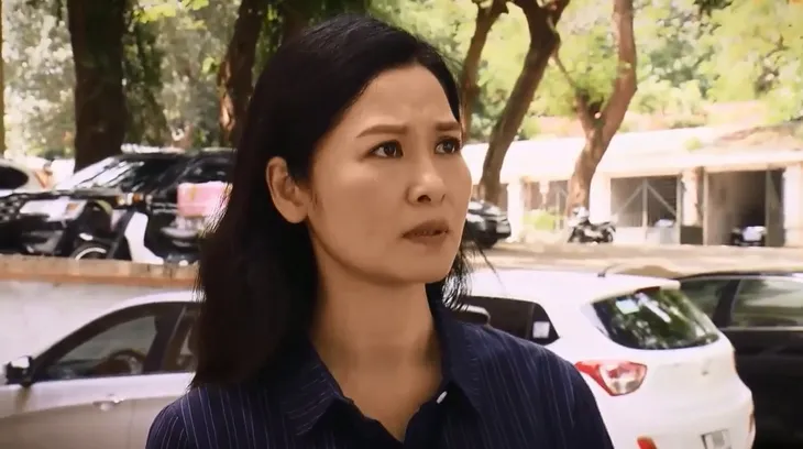 Sinh tử - Tập 15: Nữ Phó bí thư xinh đẹp lộ bộ mặt nham hiểm mưu mô - Ảnh 2. Sinh tử - Tập 15: Nữ Phó bí thư xinh đẹp lộ bộ mặt nham hiểm mưu mô - Ảnh 2.