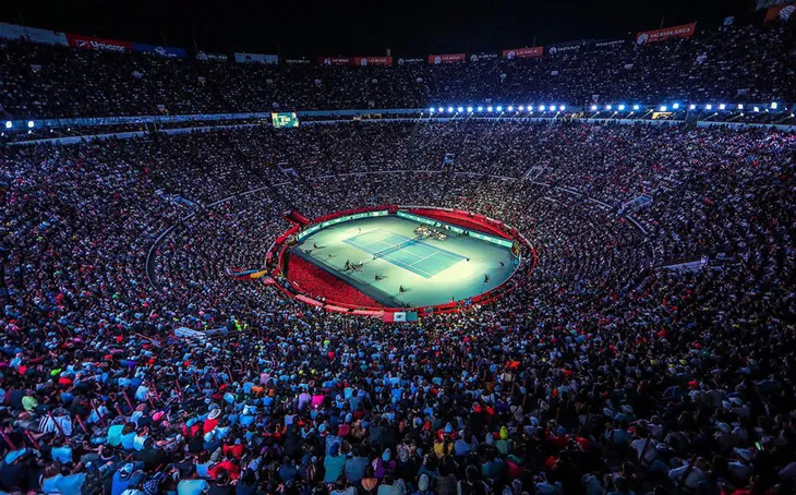 Trận đấu giữa Federer và Zverev lập kỷ lục thế giới - Ảnh 1. Trận đấu giữa Federer và Zverev lập kỷ lục thế giới - Ảnh 1.
