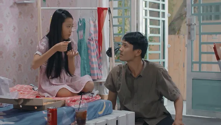 Tiệm ăn dì ghẻ - Tập 4: Người yêu cũ của Ngọc xuất hiện, Minh ghen tới mức làm con gái sợ - Ảnh 1. Tiệm ăn dì ghẻ - Tập 4: Người yêu cũ của Ngọc xuất hiện, Minh ghen tới mức làm con gái sợ - Ảnh 1.
