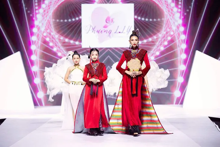 NTK Phương Hồ tỏa sáng cùng Vũ điệu Á Đông tại Asian Kids Fashion Week 2020 - Ảnh 1. NTK Phương Hồ tỏa sáng cùng Vũ điệu Á Đông tại Asian Kids Fashion Week 2020 - Ảnh 1.