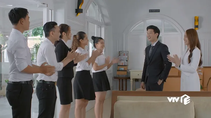 Tiệm ăn dì ghẻ - Tập 4: Điển trai và giàu có, Thắng (Huỳnh Anh) sẽ là người mang lại hạnh phúc cho Ngọc (Dương Cẩm Lynh)? - Ảnh 2. Tiệm ăn dì ghẻ - Tập 4: Điển trai và giàu có, Thắng (Huỳnh Anh) sẽ là người mang lại hạnh phúc cho Ngọc (Dương Cẩm Lynh)? - Ảnh 2.