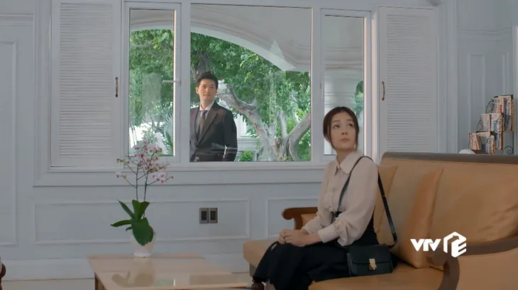 Tiệm ăn dì ghẻ - Tập 4: Điển trai và giàu có, Thắng (Huỳnh Anh) sẽ là người mang lại hạnh phúc cho Ngọc (Dương Cẩm Lynh)? - Ảnh 3. Tiệm ăn dì ghẻ - Tập 4: Điển trai và giàu có, Thắng (Huỳnh Anh) sẽ là người mang lại hạnh phúc cho Ngọc (Dương Cẩm Lynh)? - Ảnh 3.
