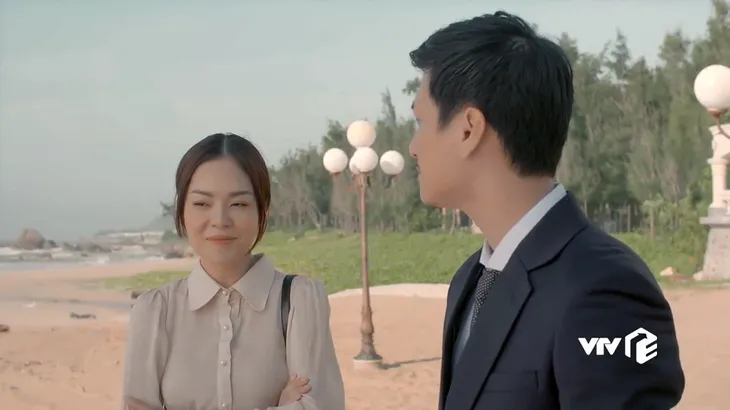 Tiệm ăn dì ghẻ - Tập 4: Điển trai và giàu có, Thắng (Huỳnh Anh) sẽ là người mang lại hạnh phúc cho Ngọc (Dương Cẩm Lynh)? - Ảnh 4. Tiệm ăn dì ghẻ - Tập 4: Điển trai và giàu có, Thắng (Huỳnh Anh) sẽ là người mang lại hạnh phúc cho Ngọc (Dương Cẩm Lynh)? - Ảnh 4.