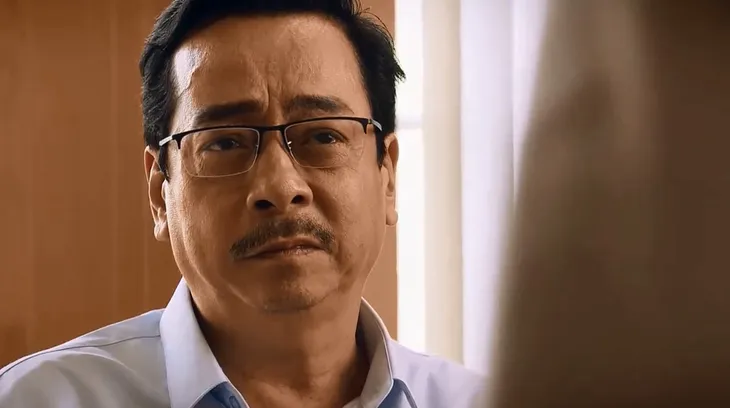 Sinh tử - Tập 17: Chủ tịch tỉnh được cảnh báo đang đẩy con trai vào chỗ chết - Ảnh 2. Sinh tử - Tập 17: Chủ tịch tỉnh được cảnh báo đang đẩy con trai vào chỗ chết - Ảnh 2.