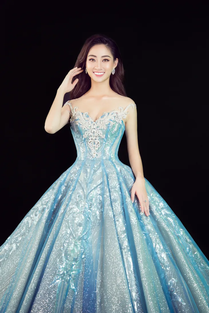 Miss World 2019: Lương Thùy Linh tung clip khoe giọng hát dự thi tài năng - Ảnh 2. Miss World 2019: Lương Thùy Linh tung clip khoe giọng hát dự thi tài năng - Ảnh 2.