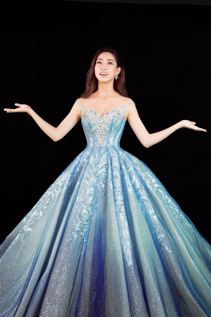 Miss World 2019: Lương Thùy Linh tung clip khoe giọng hát dự thi tài năng - Ảnh 1. Miss World 2019: Lương Thùy Linh tung clip khoe giọng hát dự thi tài năng - Ảnh 1.