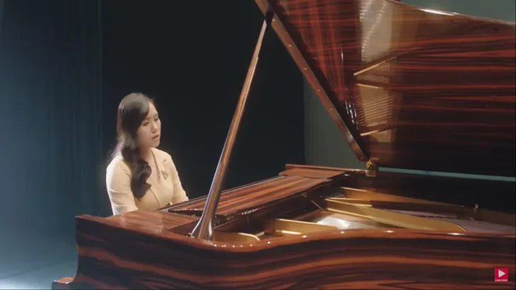 Dù mưa thôi rơi - Bản ballad ngọt ngào đánh dấu sự trở lại Thùy Chi - Ảnh 1. Dù mưa thôi rơi - Bản ballad ngọt ngào đánh dấu sự trở lại Thùy Chi - Ảnh 1.