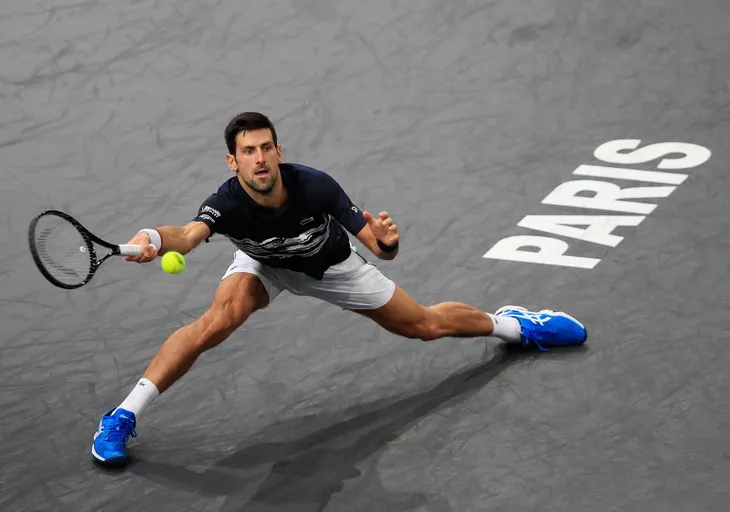 Thắng dễ Shapovalov, Djokovic lên ngôi vô địch Paris Masters 2019 - Ảnh 2. Thắng dễ Shapovalov, Djokovic lên ngôi vô địch Paris Masters 2019 - Ảnh 2.
