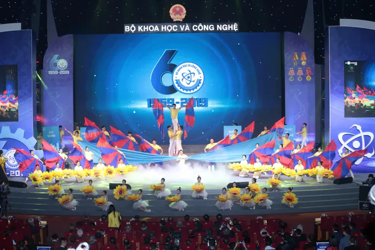 Bộ Khoa học và Công nghệ vinh dự nhận Huân chương Lao động hạng Nhất - Ảnh 3. Bộ Khoa học và Công nghệ vinh dự nhận Huân chương Lao động hạng Nhất - Ảnh 3.