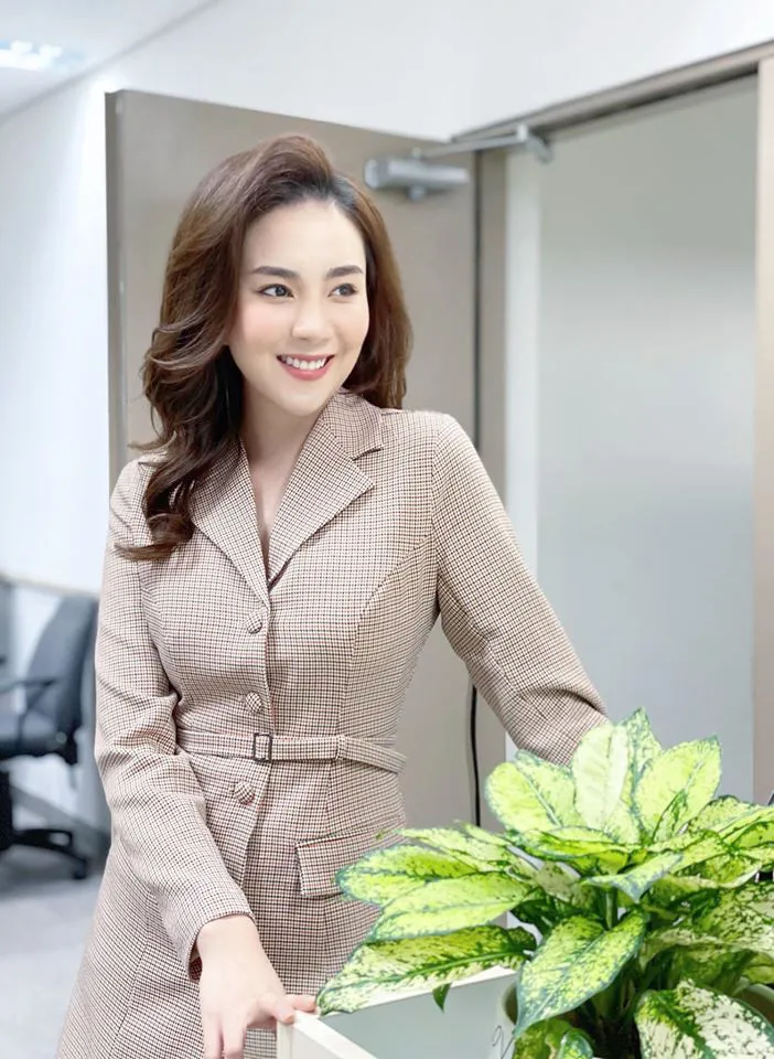 BTV Mai Ngọc bất ngờ cắt tóc ngắn để thử xem anh có lo lắng - Ảnh 7. BTV Mai Ngọc bất ngờ cắt tóc ngắn để thử xem anh có lo lắng - Ảnh 7.