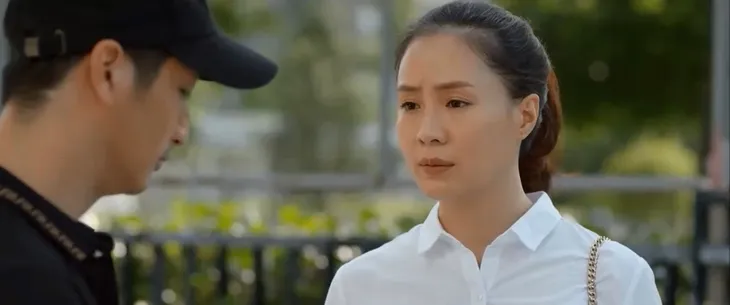 Hoa hồng trên ngực trái - Tập 28: Thái (Ngọc Quỳnh) sững người khi nghe tin Khuê (Hồng Diễm) trúng vé số tiền tỷ - Ảnh 2. Hoa hồng trên ngực trái - Tập 28: Thái (Ngọc Quỳnh) sững người khi nghe tin Khuê (Hồng Diễm) trúng vé số tiền tỷ - Ảnh 2.
