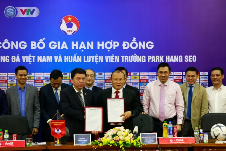 CHÍNH THỨC: Liên đoàn bóng đá Việt Nam gia hạn hợp đồng thành công với HLV Park Hang Seo - Ảnh 1. CHÍNH THỨC: Liên đoàn bóng đá Việt Nam gia hạn hợp đồng thành công với HLV Park Hang Seo - Ảnh 1.