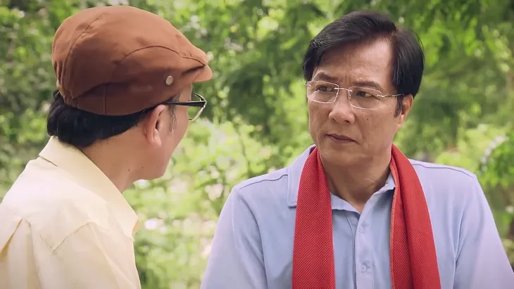 Sinh tử - Tập 4: Ăn chơi ở quán Trinh xong, cảnh sát Thông bất ngờ nhận túi tiền to trong cốp xe - Ảnh 2. Sinh tử - Tập 4: Ăn chơi ở quán Trinh xong, cảnh sát Thông bất ngờ nhận túi tiền to trong cốp xe - Ảnh 2.