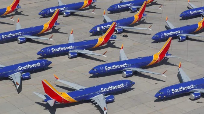 Southwest Airlines, American Airlines lùi việc vận hành Boeing 737 MAX - Ảnh 1. Southwest Airlines, American Airlines lùi việc vận hành Boeing 737 MAX - Ảnh 1.
