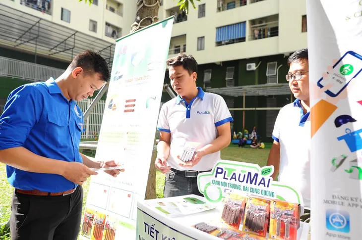Thanh niên xóa điểm đen về rác thải nhựa bằng các mô hình cộng đồng - Ảnh 5. Thanh niên xóa điểm đen về rác thải nhựa bằng các mô hình cộng đồng - Ảnh 5.