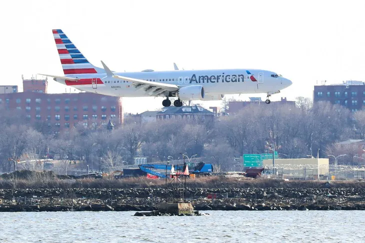 Southwest Airlines, American Airlines lùi việc vận hành Boeing 737 MAX - Ảnh 2. Southwest Airlines, American Airlines lùi việc vận hành Boeing 737 MAX - Ảnh 2.