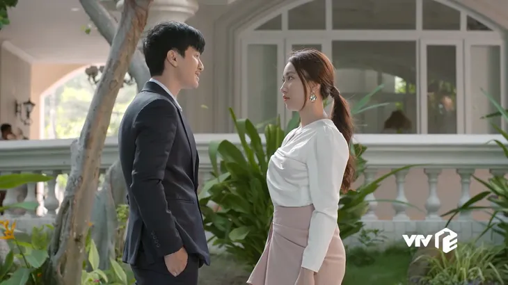 Tiệm ăn dì ghẻ - Tập 8: Thắng thả thính Ngọc, Minh muốn cua lại vợ cũ - Ảnh 2. Tiệm ăn dì ghẻ - Tập 8: Thắng thả thính Ngọc, Minh muốn cua lại vợ cũ - Ảnh 2.