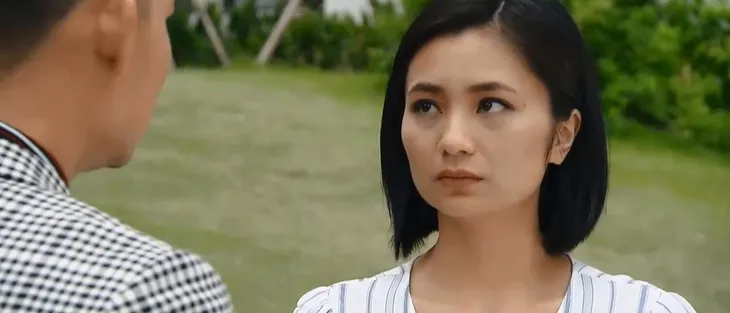 Hoa hồng trên ngực trái - Tập 38: Sau lần lầm lỡ, San (Diệu Hương) có bầu với Khang (Trọng Nhân) - Ảnh 1. Hoa hồng trên ngực trái - Tập 38: Sau lần lầm lỡ, San (Diệu Hương) có bầu với Khang (Trọng Nhân) - Ảnh 1.