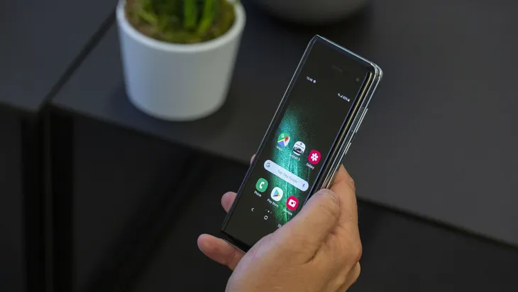 Samsung bán được 1 triệu chiếc Galaxy Fold giá 2.000 USD - Ảnh 2.