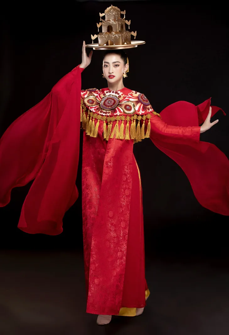 Hoa hậu Lương Thùy Linh mang điệu múa mâm đến Miss World 2019 - Ảnh 2. Hoa hậu Lương Thùy Linh mang điệu múa mâm đến Miss World 2019 - Ảnh 2.