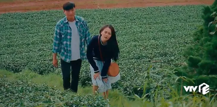 Nước mắt loài cỏ dại - Tập 9: Bà Hai Đài tìm cách đối phó với đứa con dâu độc ác - Ảnh 9. Nước mắt loài cỏ dại - Tập 9: Bà Hai Đài tìm cách đối phó với đứa con dâu độc ác - Ảnh 9.