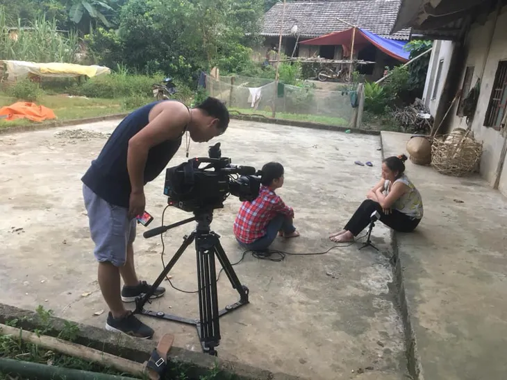 2 năm theo đuổi đề tài tế nhị, tác giả giải Vàng Phim tài liệu nhớ lại cảnh kết xúc động - Ảnh 1. 2 năm theo đuổi đề tài tế nhị, tác giả giải Vàng Phim tài liệu nhớ lại cảnh kết xúc động - Ảnh 1.