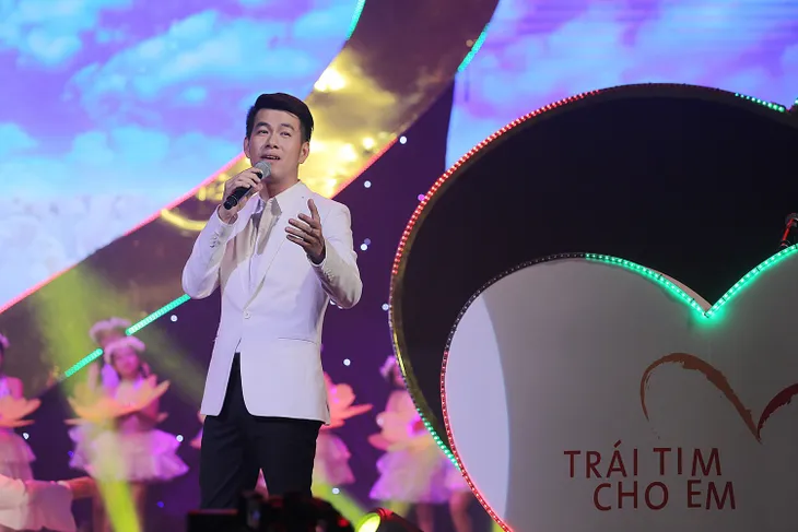 Những khoảnh khắc khó quên của Gala Trái tim cho em 2019 - Ảnh 3. Những khoảnh khắc khó quên của Gala Trái tim cho em 2019 - Ảnh 3.