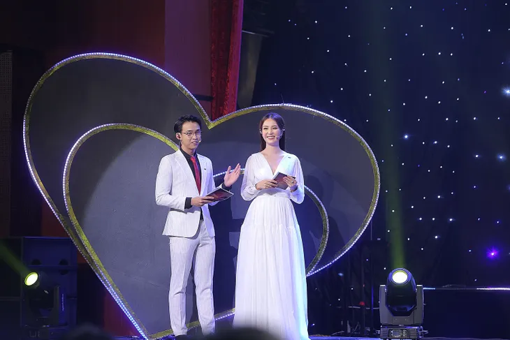 Những khoảnh khắc khó quên của Gala Trái tim cho em 2019 - Ảnh 4. Những khoảnh khắc khó quên của Gala Trái tim cho em 2019 - Ảnh 4.