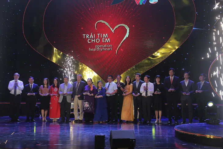 Những khoảnh khắc khó quên của Gala Trái tim cho em 2019 - Ảnh 13. Những khoảnh khắc khó quên của Gala Trái tim cho em 2019 - Ảnh 13.