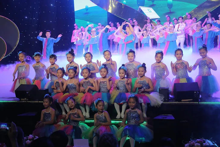 Những khoảnh khắc khó quên của Gala Trái tim cho em 2019 - Ảnh 16. Những khoảnh khắc khó quên của Gala Trái tim cho em 2019 - Ảnh 16.