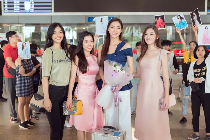 Lương Thùy Linh đẹp rạng ngời trở về nước sau khi lọt Top 12 Miss World - Ảnh 5. Lương Thùy Linh đẹp rạng ngời trở về nước sau khi lọt Top 12 Miss World - Ảnh 5.