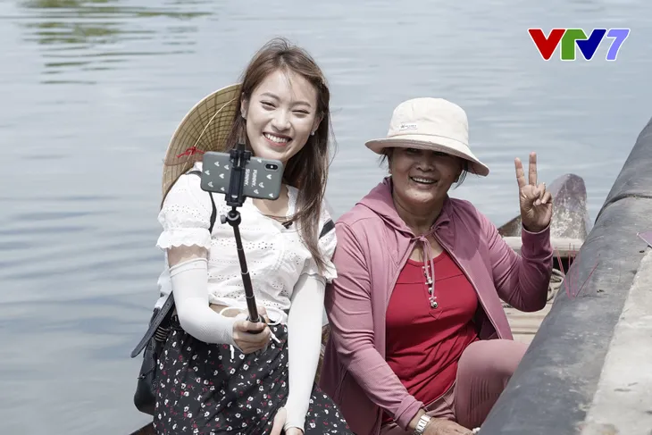 IELTS FACE-OFF số 22: Chuyên Gia Nguyễn Phi Vân truyền cảm hứng vươn xa ra thế giới cho người trẻ - Ảnh 2. IELTS FACE-OFF số 22: Chuyên Gia Nguyễn Phi Vân truyền cảm hứng vươn xa ra thế giới cho người trẻ - Ảnh 2.