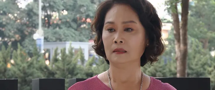 Hoa hồng trên ngực trái - Tập 39: Mẹ Thái và tình địch năm xưa bất ngờ chạm mặt - Ảnh 3. Hoa hồng trên ngực trái - Tập 39: Mẹ Thái và tình địch năm xưa bất ngờ chạm mặt - Ảnh 3.