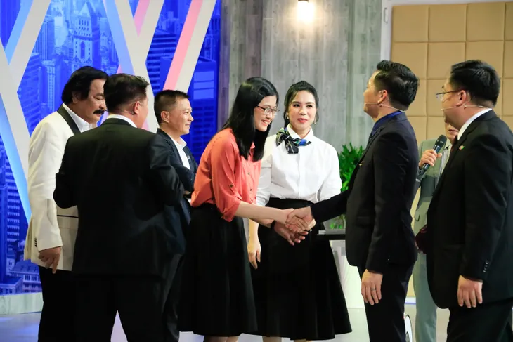 Những tuyệt chiêu chinh phục Sếp tại Cơ hội cho ai - Ảnh 2. Những tuyệt chiêu chinh phục Sếp tại Cơ hội cho ai - Ảnh 2.