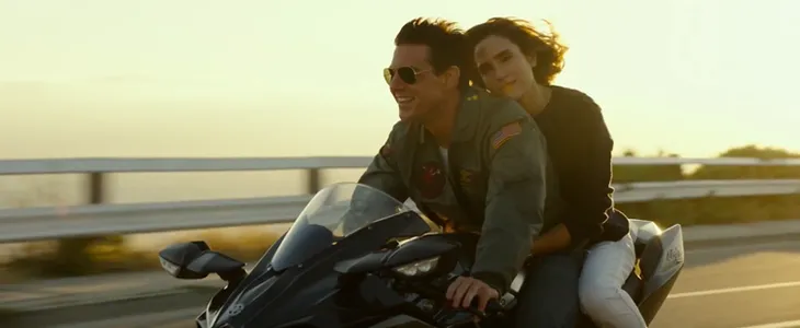Tom Cruise “bay lượn” ngoạn mục trong trailer chính thức của Phi công siêu đẳng Maverick - Ảnh 3. Tom Cruise “bay lượn” ngoạn mục trong trailer chính thức của Phi công siêu đẳng Maverick - Ảnh 3.