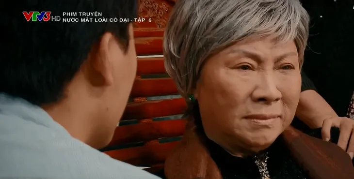 Nước mắt loài cỏ dại - Tập 6: Cuối cùng, bà Hai Đài cũng nhận ra Khang mới chính là người cháu có hiếu nhất - Ảnh 3. Nước mắt loài cỏ dại - Tập 6: Cuối cùng, bà Hai Đài cũng nhận ra Khang mới chính là người cháu có hiếu nhất - Ảnh 3.