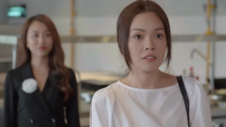 Tiệm ăn dì ghẻ - Tập 5: Được Thắng chi 50 triệu cứu chồng cũ, Ngọc nhận lời về làm đầu bếp cho anh - Ảnh 3. Tiệm ăn dì ghẻ - Tập 5: Được Thắng chi 50 triệu cứu chồng cũ, Ngọc nhận lời về làm đầu bếp cho anh - Ảnh 3.