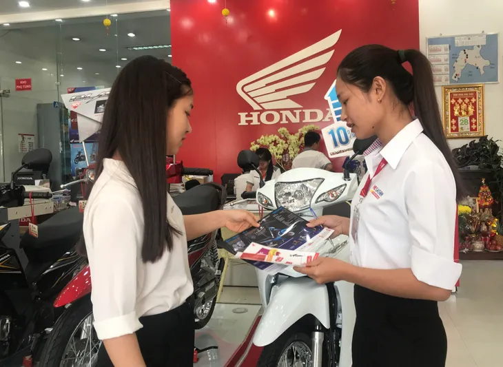 Cuối năm, mỗi khách hàng vay tiêu dùng được hoàn tiền lên tới 24 triệu - Ảnh 2. Cuối năm, mỗi khách hàng vay tiêu dùng được hoàn tiền lên tới 24 triệu - Ảnh 2.